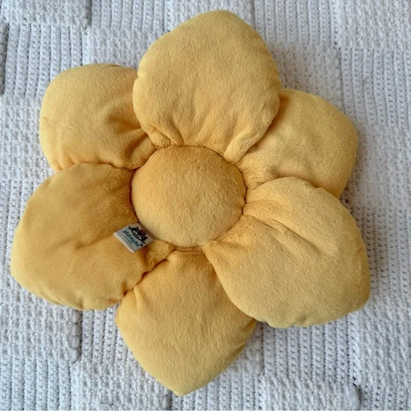 Jellycat Fleury Daffodil - Picture 11 of 12